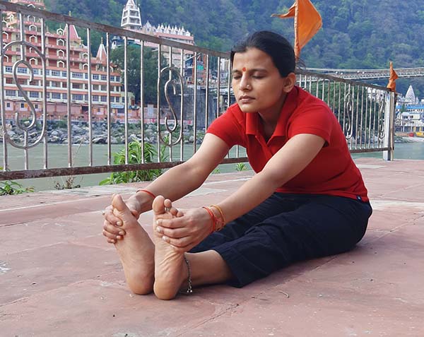 yoga-retreat-in-rishikesh-at-spiritual-retreat